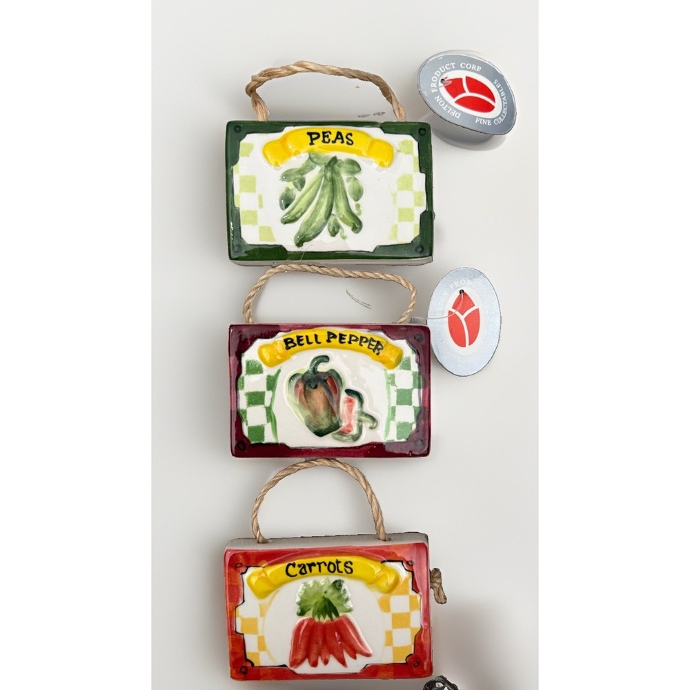 Peas, Bell Pepper & Carrots Ceramic Tile with Straw Hanger Kitchen Garden Decor